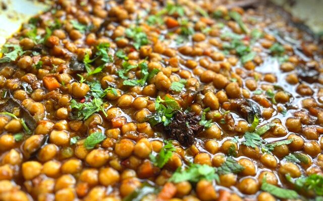 Easy Vegan Chickpea Curry