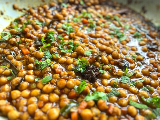 Easy Vegan Chickpea Curry