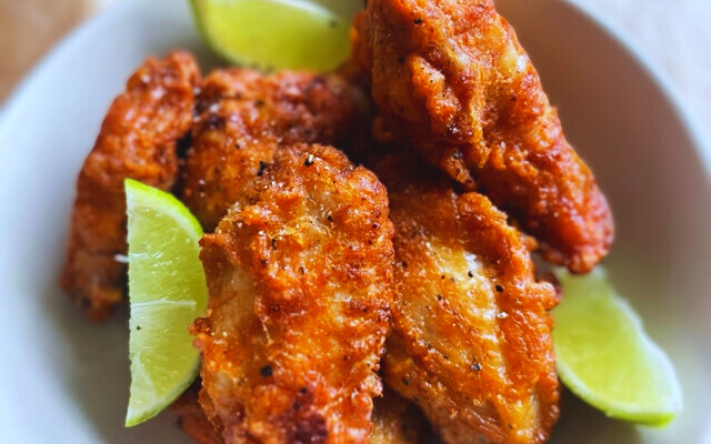 Crispy Pan-Fried Chicken Wings