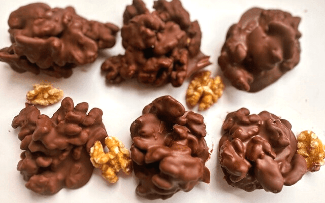 2 ingredient nut clusters