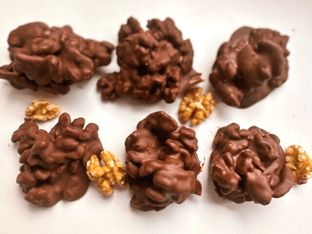 2 ingredient nut clusters